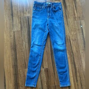 Madewell 10” high rise jeans size 28